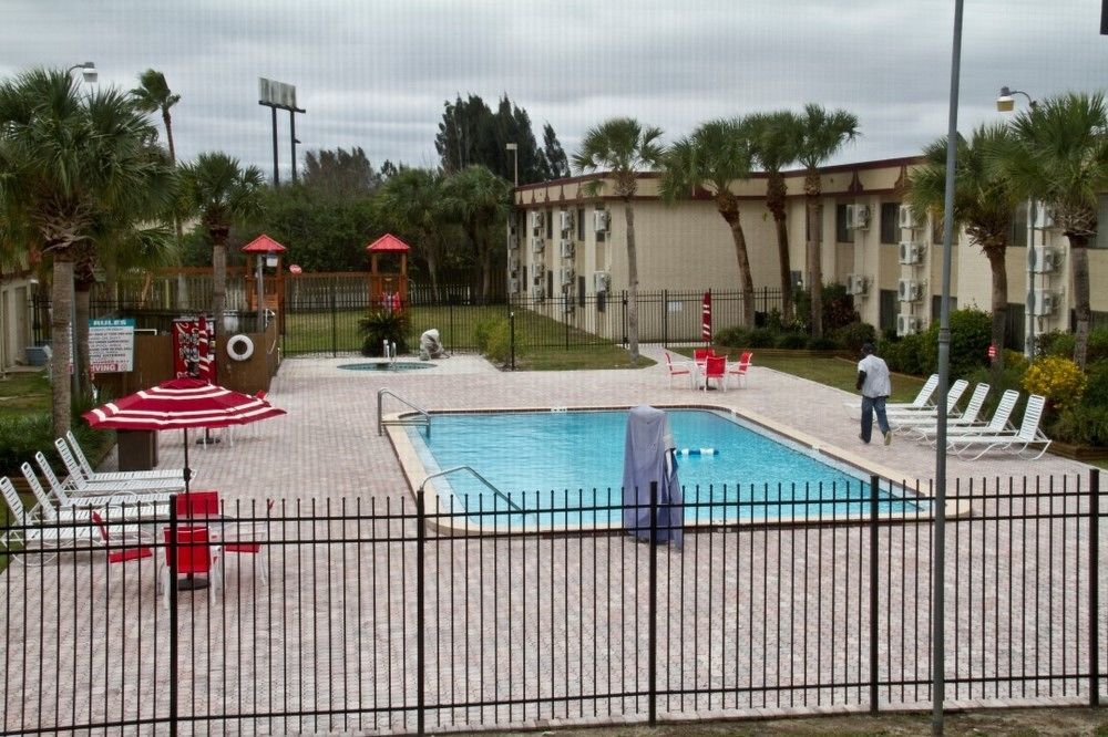 Space Coast Hotel Titusville-Kennedy Space Center Luaran gambar